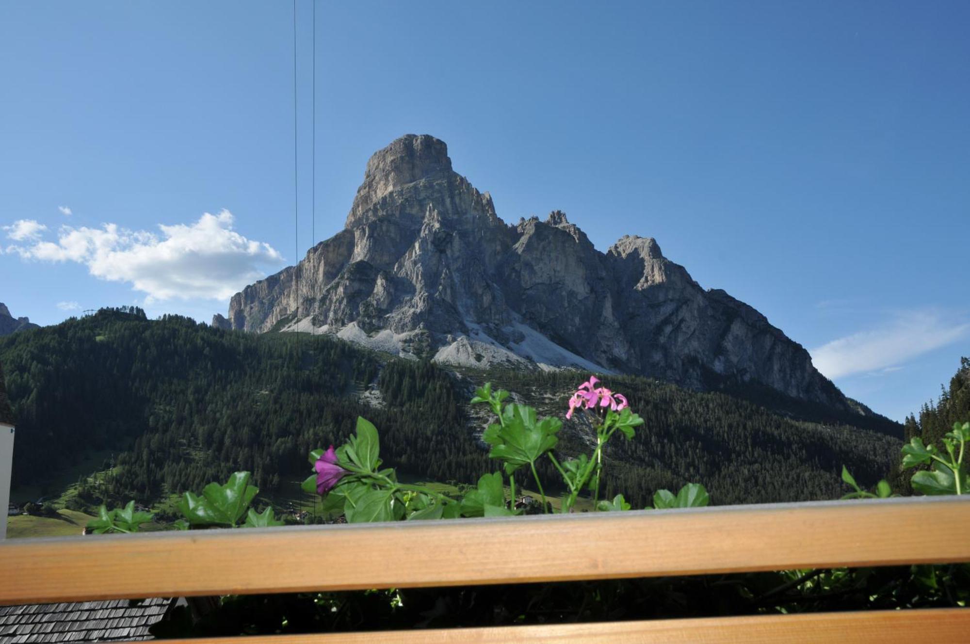 Chalet Madrisa Corvara In Badia Eksteriør bilde
